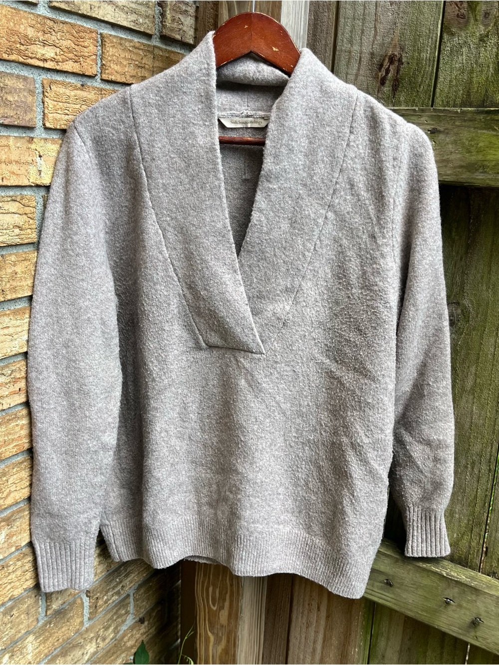 Soft Surroundings Women's V-Neck Pullover Sweater - Taupe Gray